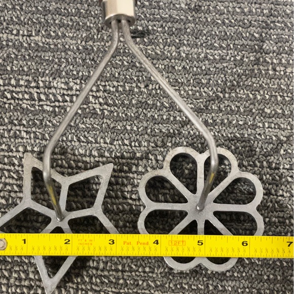 Vintage Nordic Ware Timbale Iron( Patty Shell) and Rosette Iron mold 1960’s - Picture 11 of 11